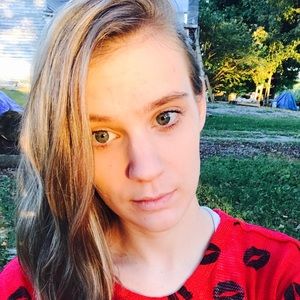 Meet your Posher, Kara